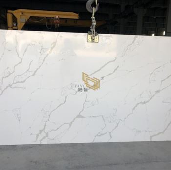 China Quality Calacatta Quartz Slabs